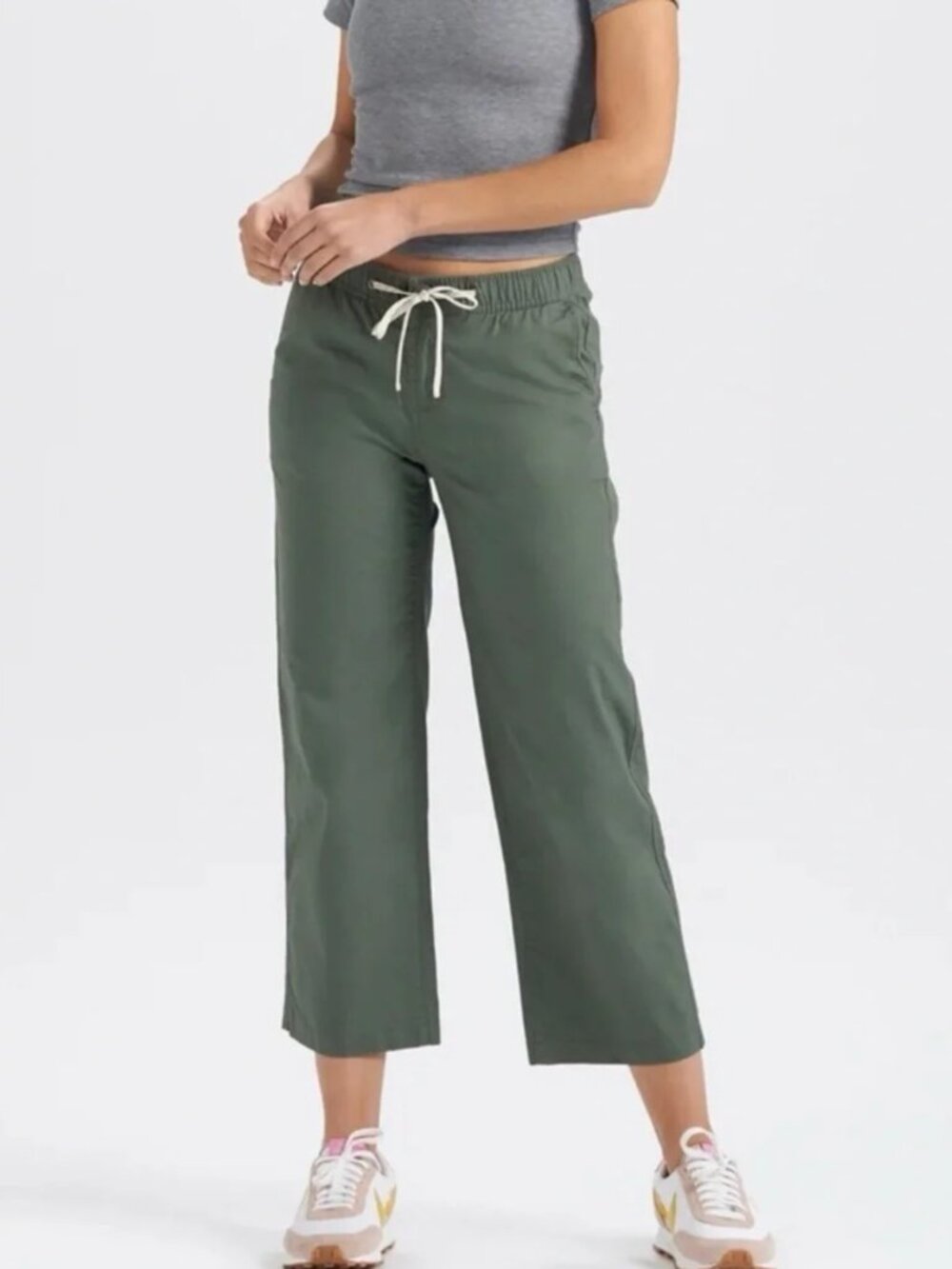 Vuori Pants Ripstop Wide Leg Army Green Relaxed Cropped Hiking Organic Cotton L